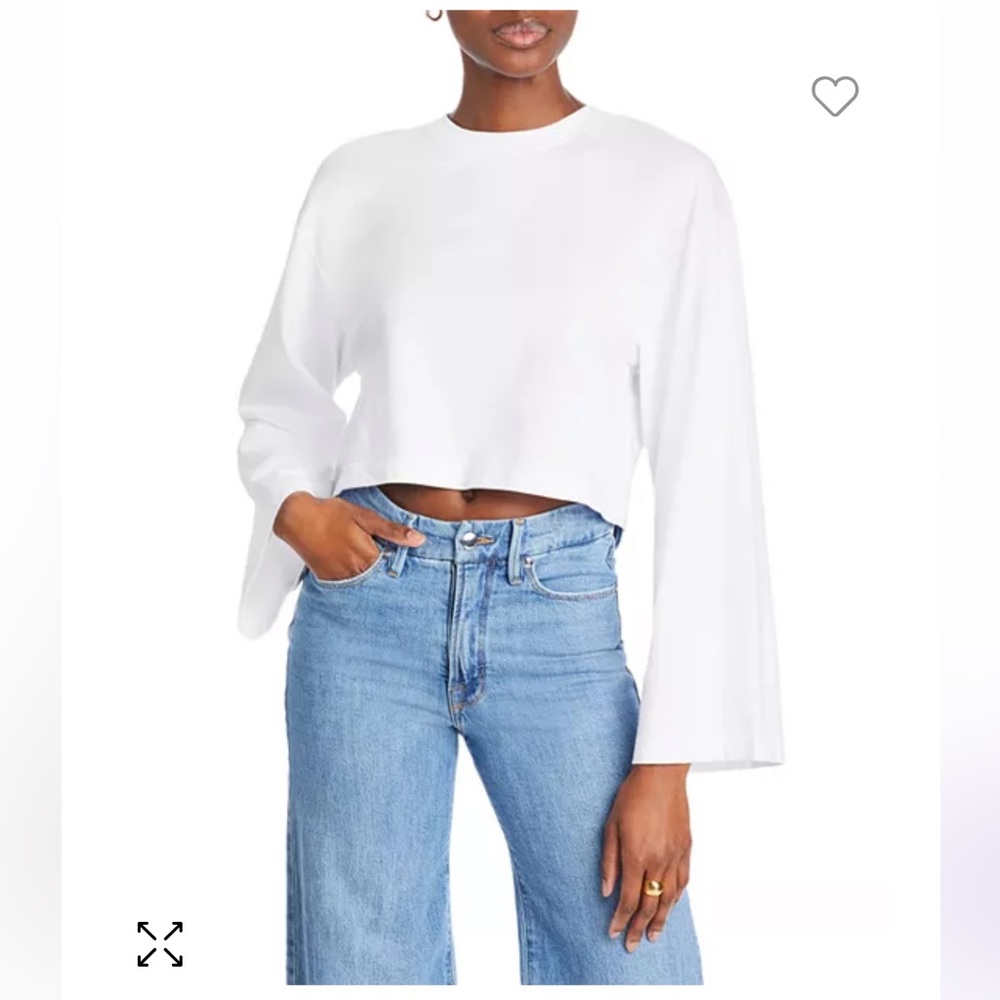 Frame Crop Bell Sleeve Tees